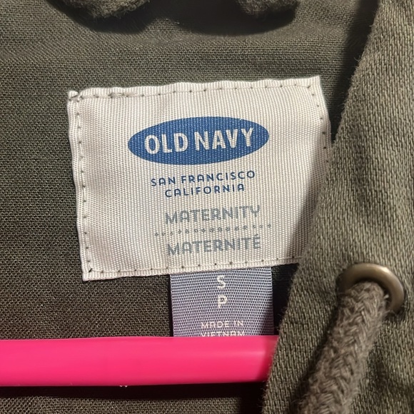 Old navy maternity jacket army green zip up with hood. Size maternity S - Picture 3 of 4